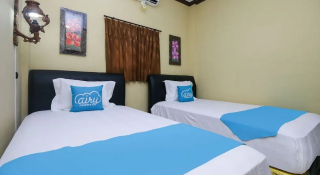 Airy Eco Syariah  Manunggal Kebonsari Blok B 9 Surabaya, Rezerwuj Hotel Jambangan Surabaja