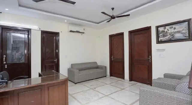 Orchid Suites Noida, Забронировать Отель Отели штата Уттар-Прадеша с завтраком, Завтраки