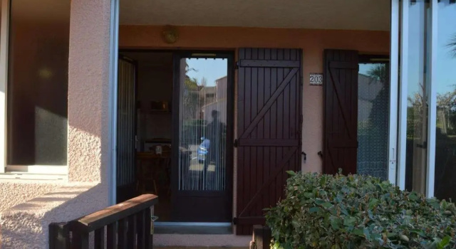 Appartement Saint-Cyprien, 2 pièces, 4 personnes - FR-1-225D-14, Забронировать Апартаменты/квартира Отели Сен-Сиприен с парковкой, Парковка