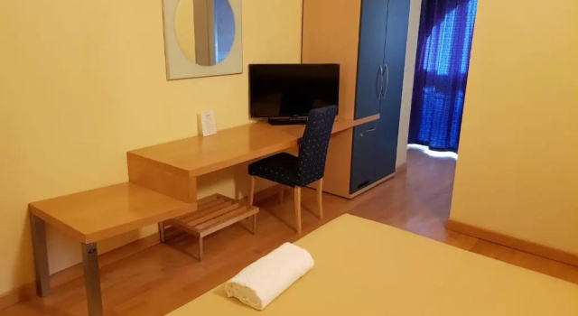 Трёхместный номер Standard Hotel Le Cardinal