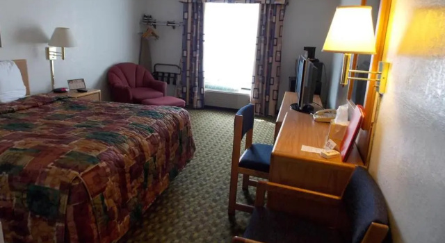 Двухместный номер Standard Norwood Inn and Suites - Roseville