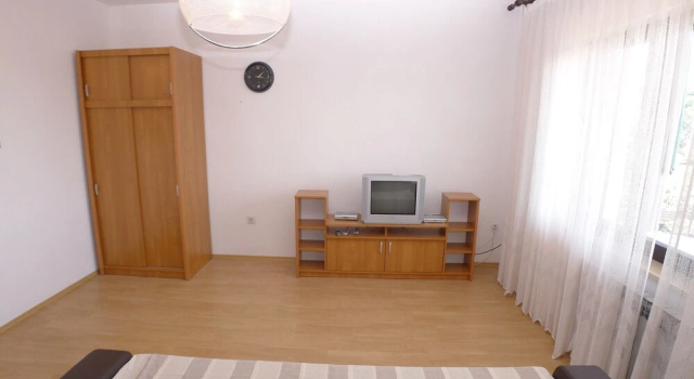Апартаменты 8 Person 3 Bed Apartment With Pool Near the Beach