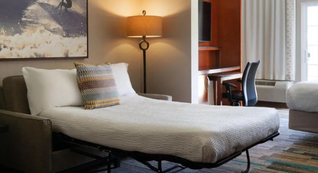 Двухместный полулюкс Courtyard by Marriott Santa Barbara Goleta