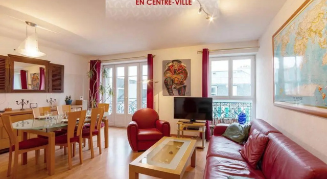Апартаменты VaZi, Appartement lumineux & spacieux centre-ville