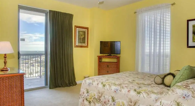 Номер Standard с 4 комнатами с балконом и с видом на океан Palmetto Vacation Rentals at Kingston Plantation