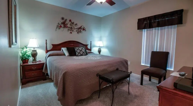 Whispering Pines 213, Забронировать Апартаменты/квартира Отели Great Smoky Mountains National Park с парковкой, Парковка