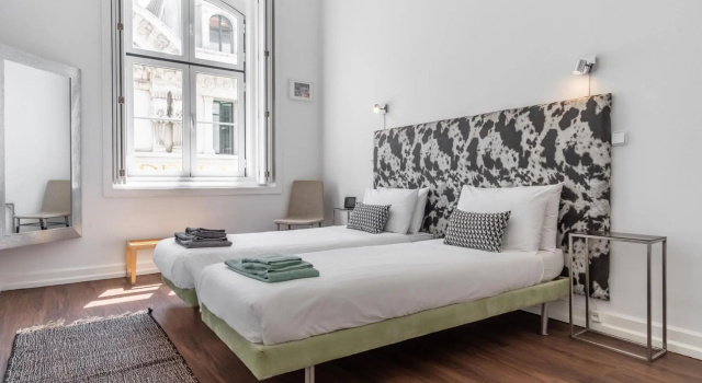 LV Premier Chiado CH4 Spacious Central Elevator, Забронировать Апартаменты/квартира Лиссабон Эстремадура