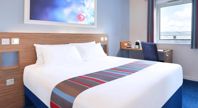Standard cameră Travelodge Cardiff Atlantic Wharf Hotel