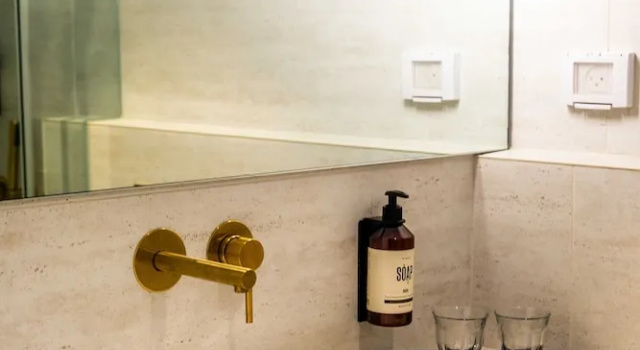 Номер Superior Mayer House - Heated Pool