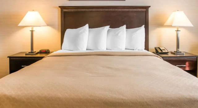Номер Standard Quality Inn & Suites Next to the Casino