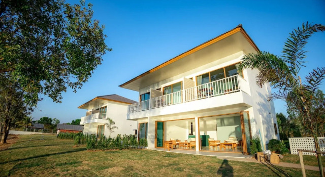 LAKE HOUSE Naka Cave