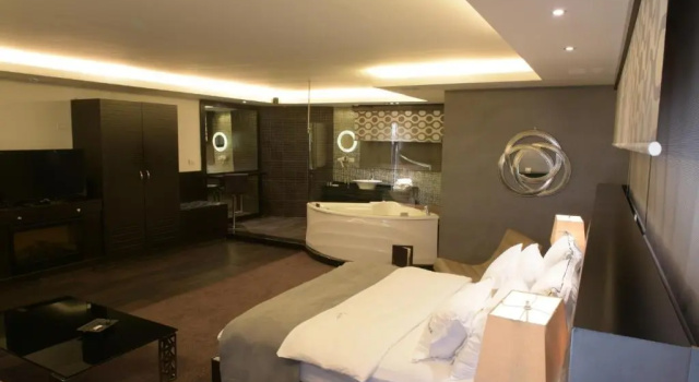 Люкс Luxor Hotel