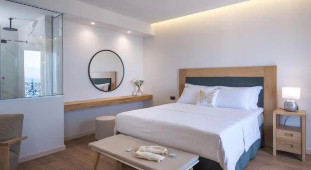 Полулюкс с балконом и с видом на море Glow Boutique Hotel & Suites