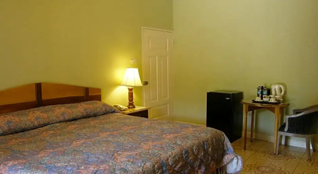 Двухместный номер Standard Hotel Four Seasons