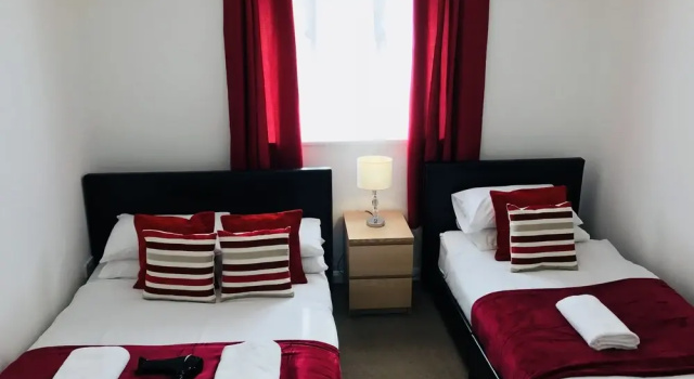 Коттедж Bicester One Bedroom House Sleeps 3 - Free Parking & Garden