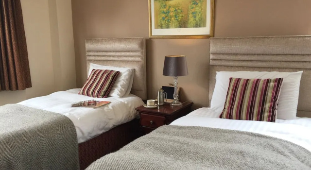 Номер Classic Taunton Town House