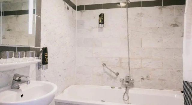 Трёхместный номер Standard Hotel Atlanta