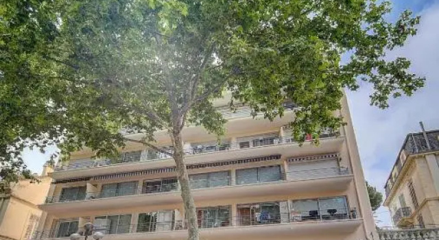 Immogroom - Central - AC - Terrace - Near shops, Забронировать Апартаменты/квартира Carnot 
