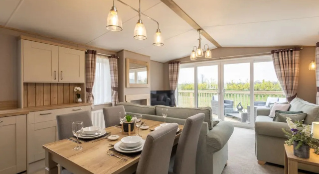 Host Stay Fieldview Lodge Ashdown Retreat, Забронировать Дом для отпуска Отели North York Moors с парковкой, Парковка