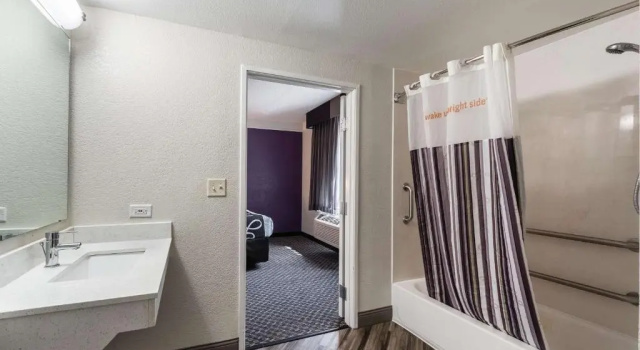 Двухместный люкс Deluxe La Quinta Inn & Suites by Wyndham San Antonio Downtown