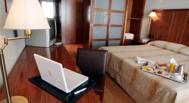 Трёхместный номер Salamanca Forum - Hotel Doña Brígida