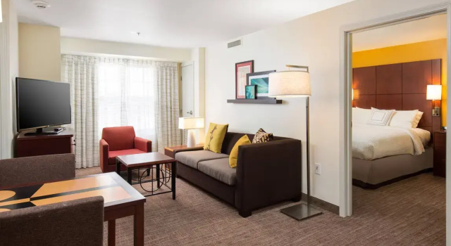 Двухместный люкс с 2 комнатами Residence Inn by Marriott Springfield Old Keene Mill