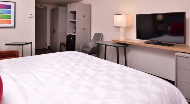 Holiday Inn & Suites Orlando I-Drive Theme Parks by IHG