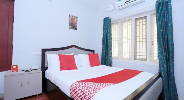 OYO 23736 Royale Suites And Apartments