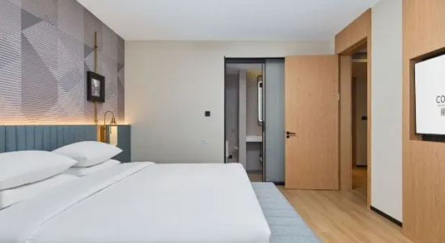 Люкс Country Inn & Suites by Radisson Hotel (Pingyao Gucheng)