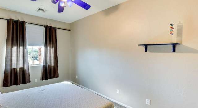 Коттедж Stunning Pool & Patio: Spacious Chandler Oasis!