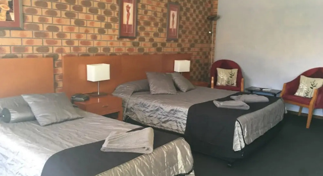 Двухместный номер Standard c 1 комнатой Horsham Mid City Court Motel