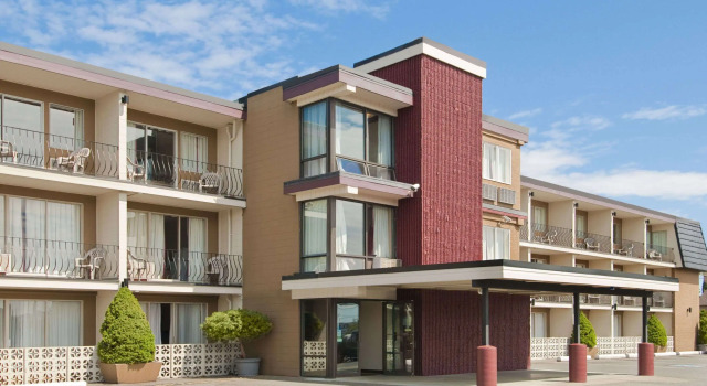 Travelodge by Wyndham Nanaimo