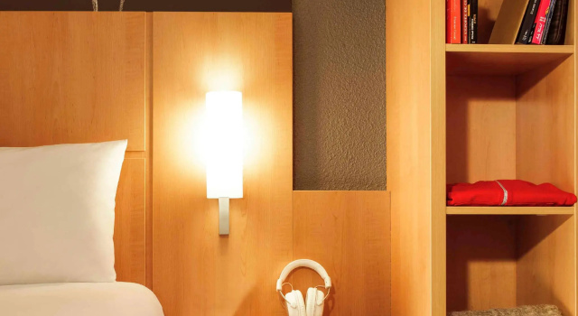 Трёхместный номер Standard Hotel ibis Rennes Centre Gare Sud