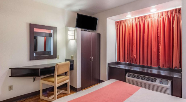 Двухместный номер Standard Motel 6 Chattanooga Downtown