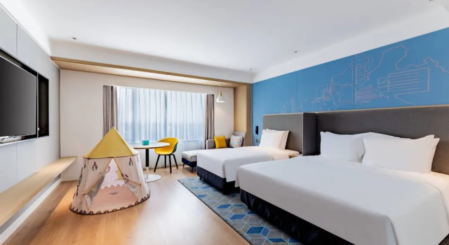 Номер Standard Holiday Inn Express Hohhot East Station by IHG