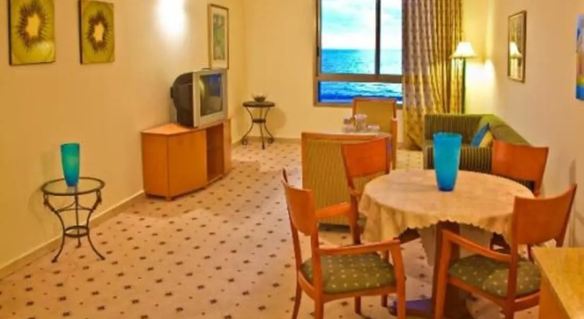 Апартаменты Deluxe Apartment on the Beach