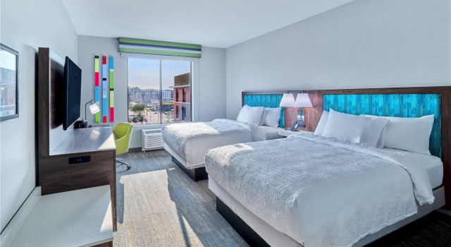 Четырёхместный номер Standard Hampton Inn by Hilton Omaha UN Medical Center Area