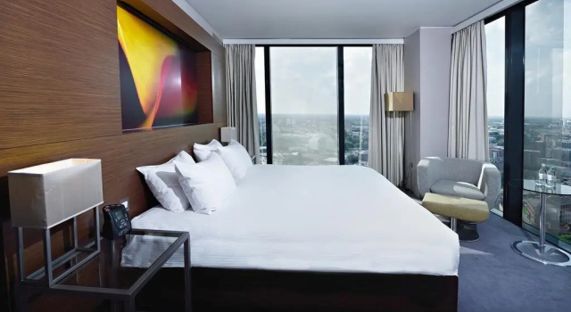 Люкс Executive The Manchester Deansgate Hotel, by IHG