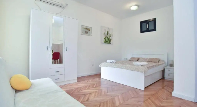 Apartment Stari Grad, Забронировать Апартаменты/квартира Старый город Будвы Будванская ривьера