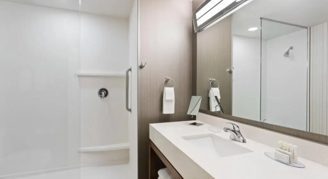 Номер Standard Courtyard by Marriott Houston Katy Mills