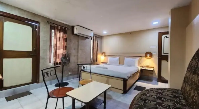 Номер Superior Hotel Pushpak International