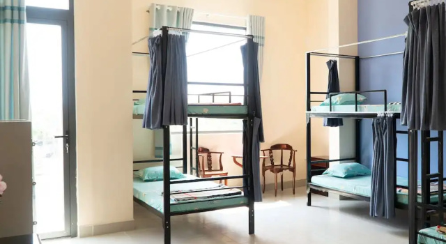 Кровать в общем номере Orchid Garden Homestay Can Tho