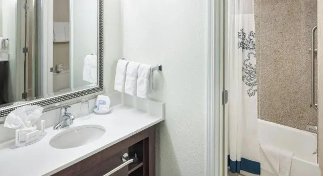 Четырёхместный люкс Residence Inn Kansas City Country Club Plaza
