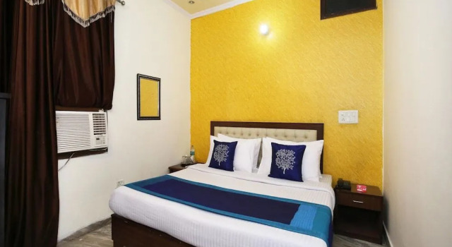 OYO 9661 Hotel Victoria Palace, Забронировать Отель Чандигарх Chandigarh Region