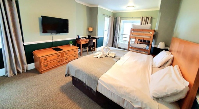 Семейный номер Standard с видом на море The Wellington Hotel