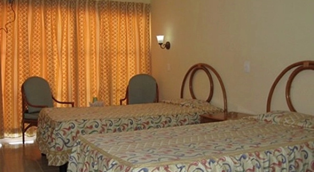 Hotel Hanabanilla, Rezerwuj Hotel Hotele w Villa Clara z Basenem, Basen