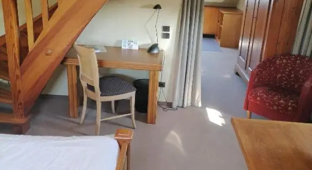 Люкс Logis Hotel Aux Comtes De Hanau