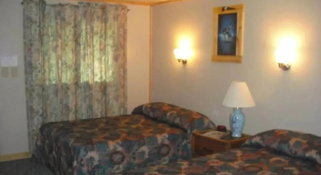 Hooks Hideaway Motel, Забронировать Мотель Индейская резервация Блэкфит штат Монтана