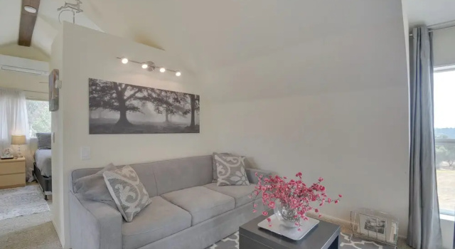 Mariposa Home: Furnished Patio & Sierra Mtn Views, Забронировать Дом для отпуска Отели Национального парка Йосемити с парковкой, Парковка
