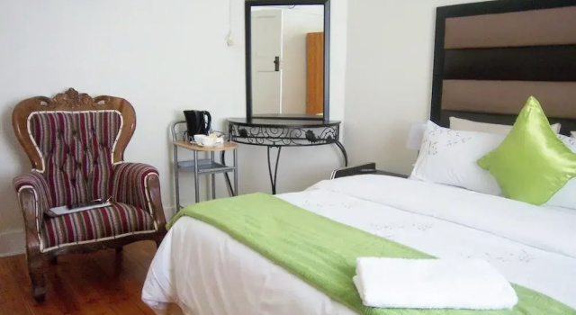 Двухместный номер Deluxe с 2 комнатами FRANCHISE BENONI GUEST HOUSE
